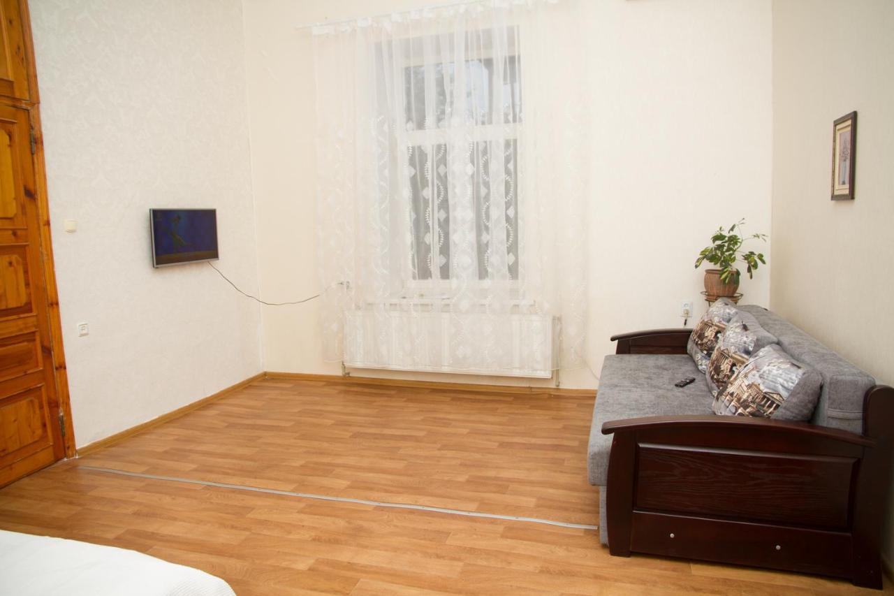 Apartment On Zhukovskogo 敖德萨 外观 照片